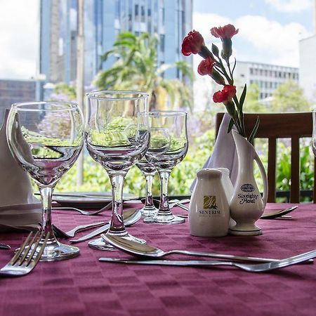 Sentrim 680 Hotel Nairobi Buitenkant foto