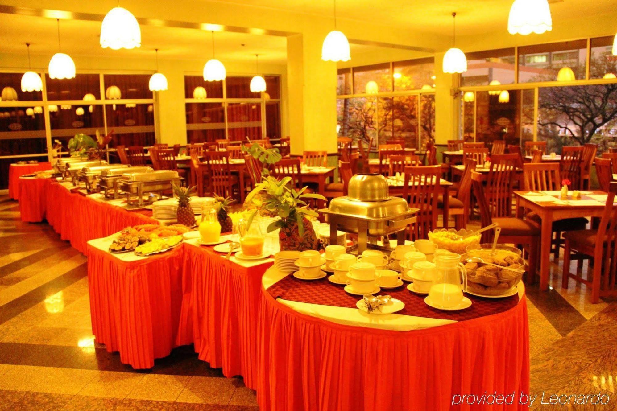 Sentrim 680 Hotel Nairobi Buitenkant foto