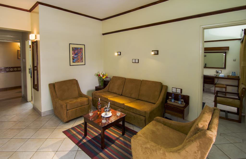 Sentrim 680 Hotel Nairobi Buitenkant foto