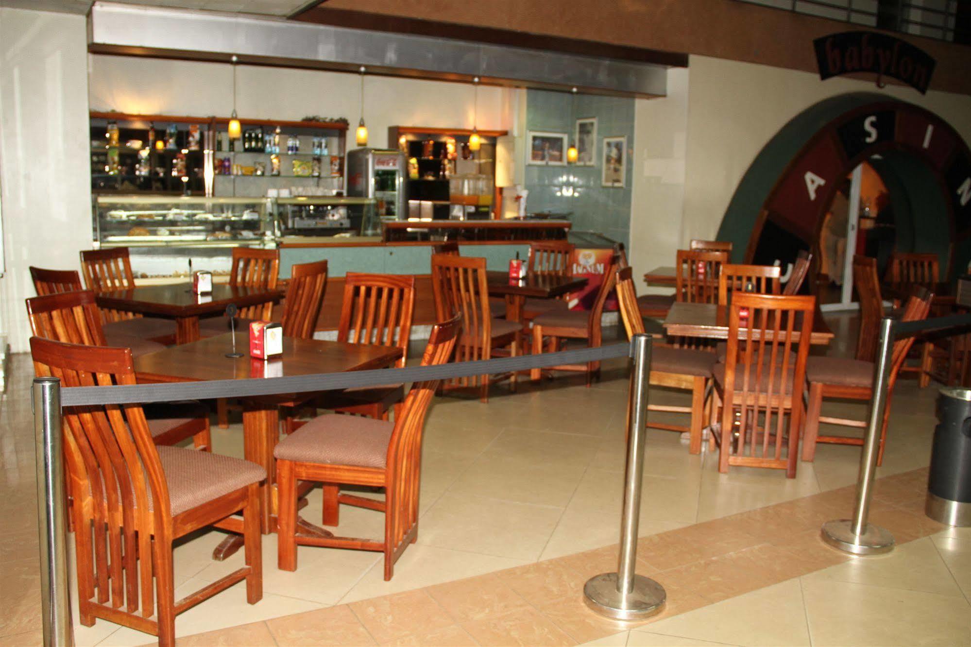 Sentrim 680 Hotel Nairobi Buitenkant foto